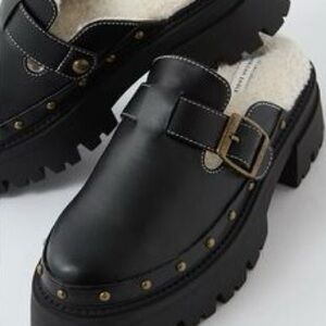 American Eagle Outfitters Cozy Lug Black Faux Leather Studded Mules/Clogs, 10!